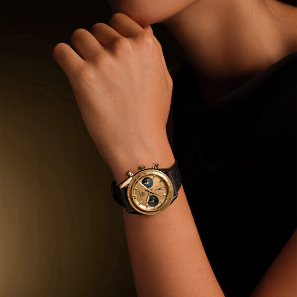 TAG Heuer Carrera Chronograph Solid Gold 39mm - Image 6