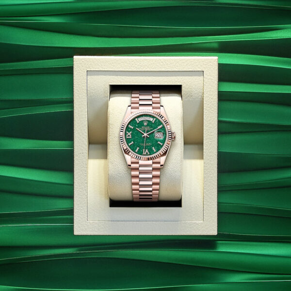 Rolex Day-Date 36, 18k Everose Gold with Diamond-set, 36mm, Ref# 128235-0068 - Image 5